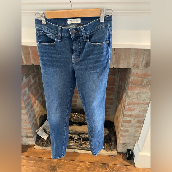 Madewell 9 Inch Mid Rise Skinny Jeans Excellent Condition size 26 - Picture 2 of 6
